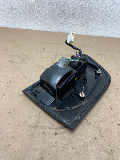 1998 1999 2000 Toyota Sienna Left Driver Inner Tail light AG5375 LK4