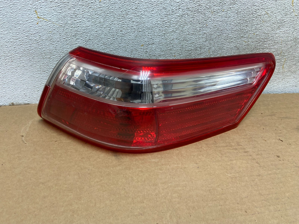 2007 2008 2009 Toyota Camry Right Passenger Side Tail Light AH4432 DW0