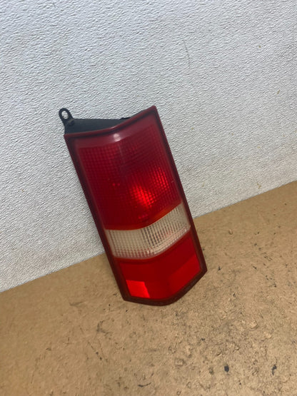 2003 to 2017 Chevrolet Express 1500 Left Driver Side Tail Light Oem T1055 DW2
