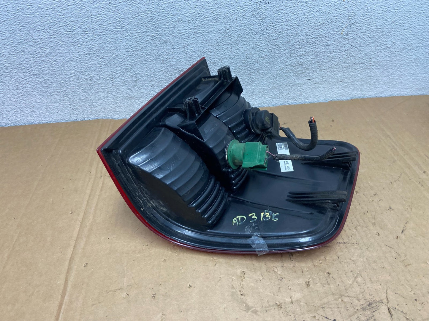 2004 to 2008 Ford F150 Flareside Right Passenger RH Side Tail Light AD3136 DW4