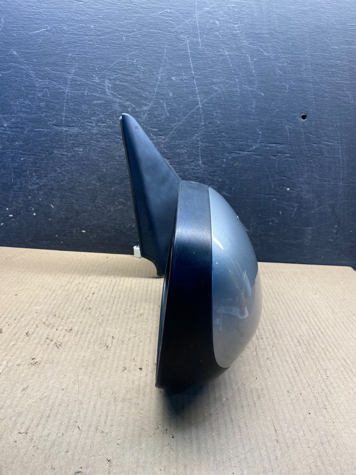 2001 to 2006 Toyota Sequoia Right Passenger RH View Door Mirror AH4543 DW11