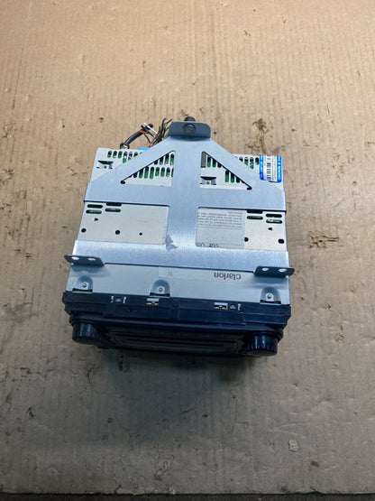2004 to 2005 Suzuki Vitara Radio Grand AM-FM-stereo-6 Disc CD AC24284