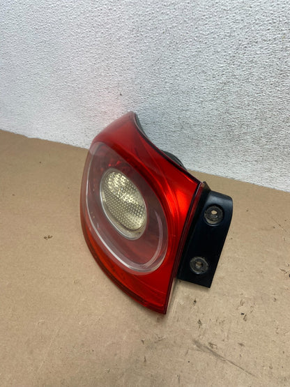 2009 to 2011 Volkswagen Tiguan Driver Left Side Tail Light AG41091