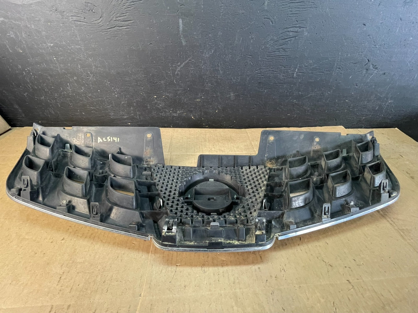 2011 to 2015 Nissan Rogue Front Upper Chrome Grill Grille ac5141 DG4