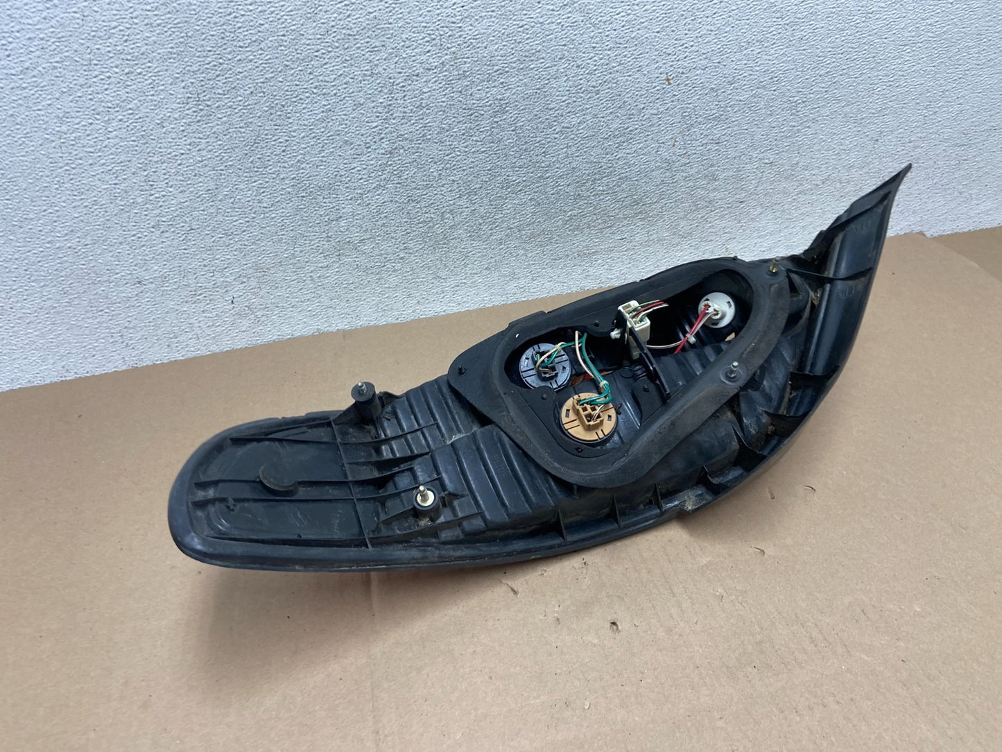 1999 2000 2001 Toyota Solara Left Driver LH Tail Light AG6603 DW5