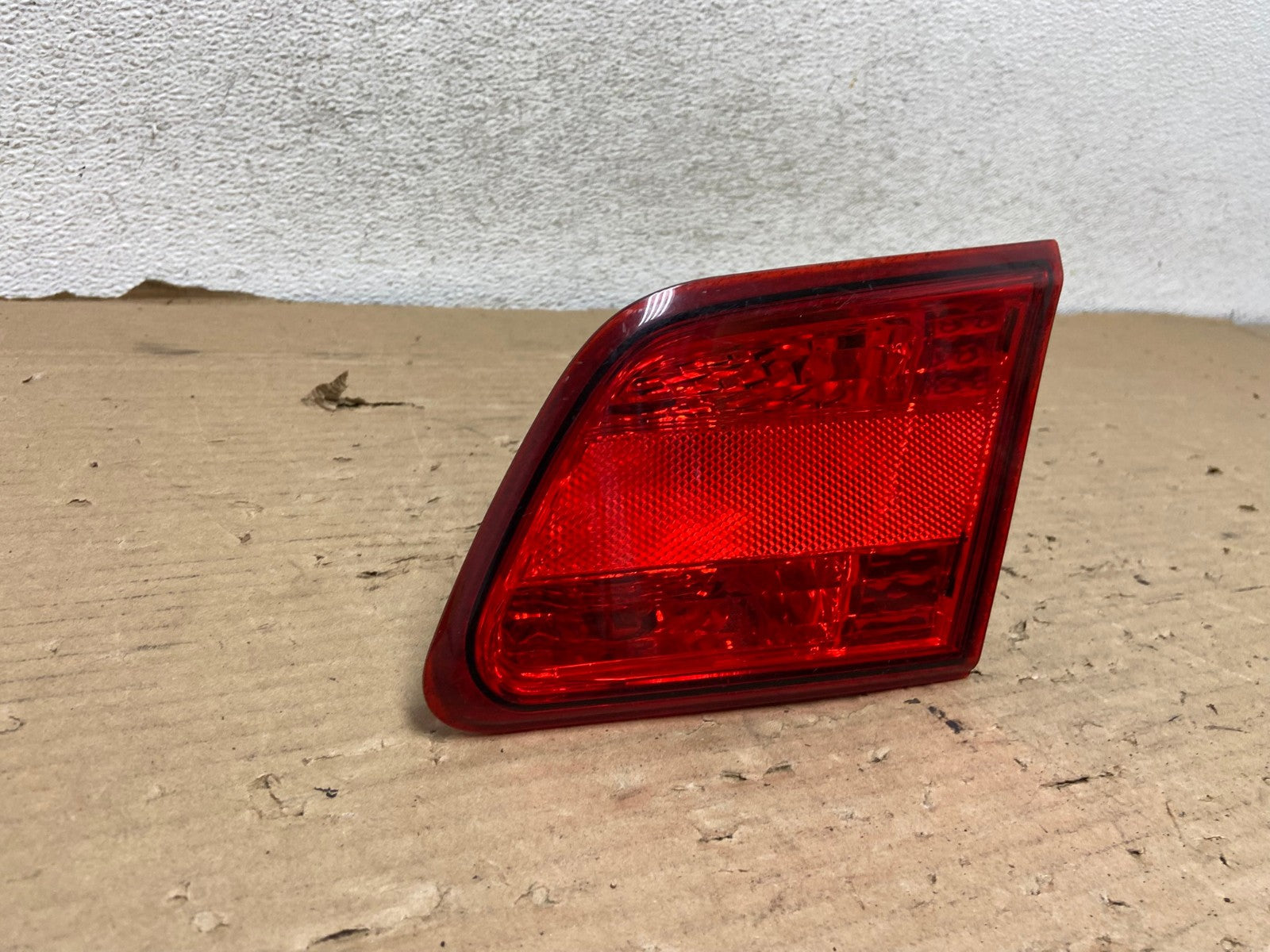 2010-2014 Subaru Legacy Right Passenger Rh Side Tail Light Inner AG8291 LK1