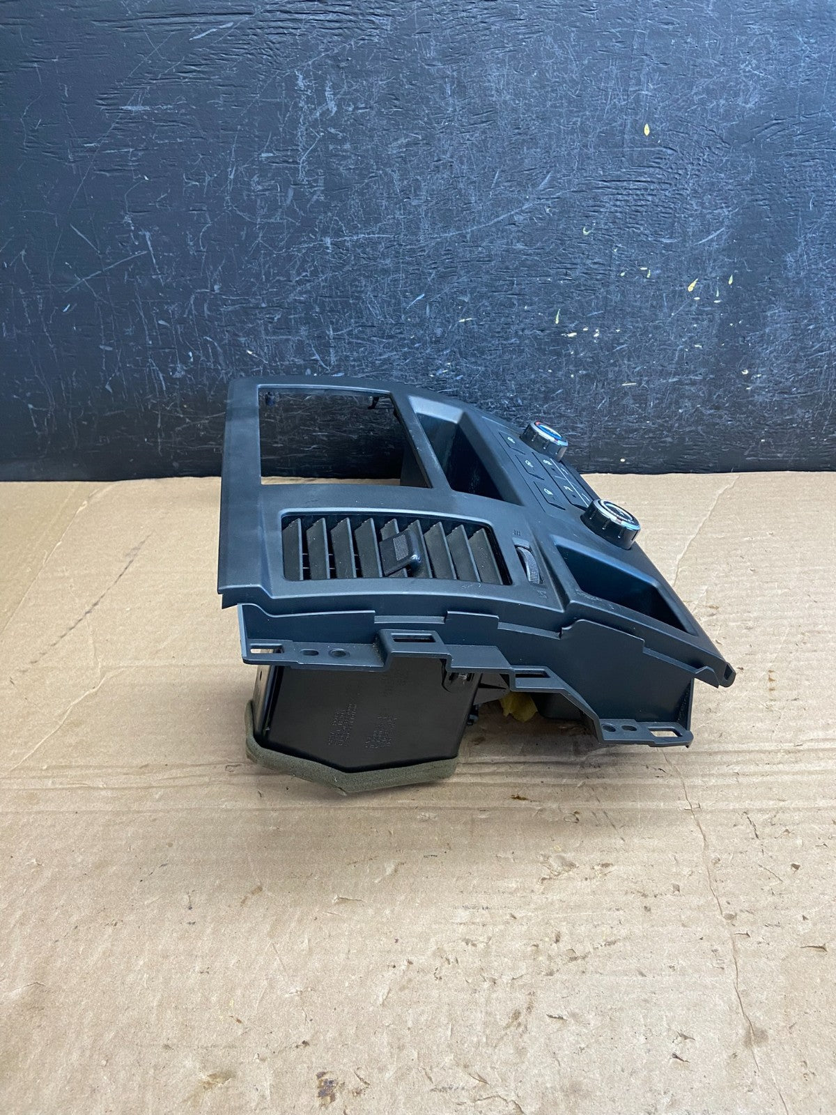 2012-2018 Nissan NV1500 Radio A/C Heat Temperature Climate Control AF2092 DW1