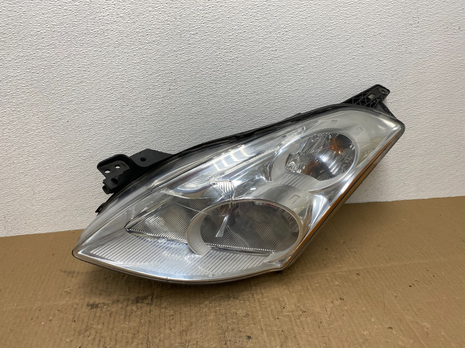 Sedan 2010 2011 2012 Nissan Altima Left Driver Side Headlight AB8470 DW0