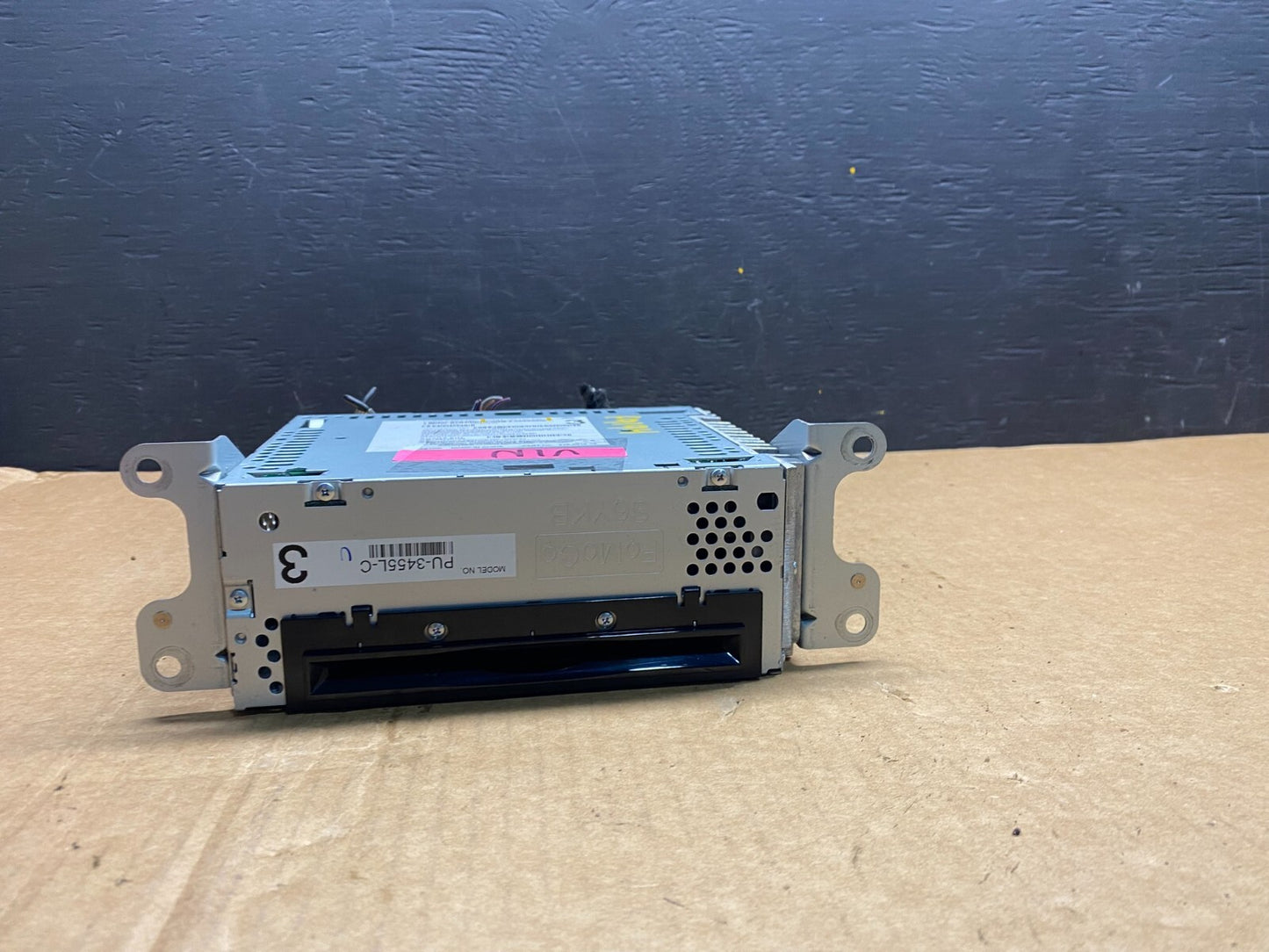 2012 to 2014 Ford Edge AM/FM Radio Reciever F9194 DG10