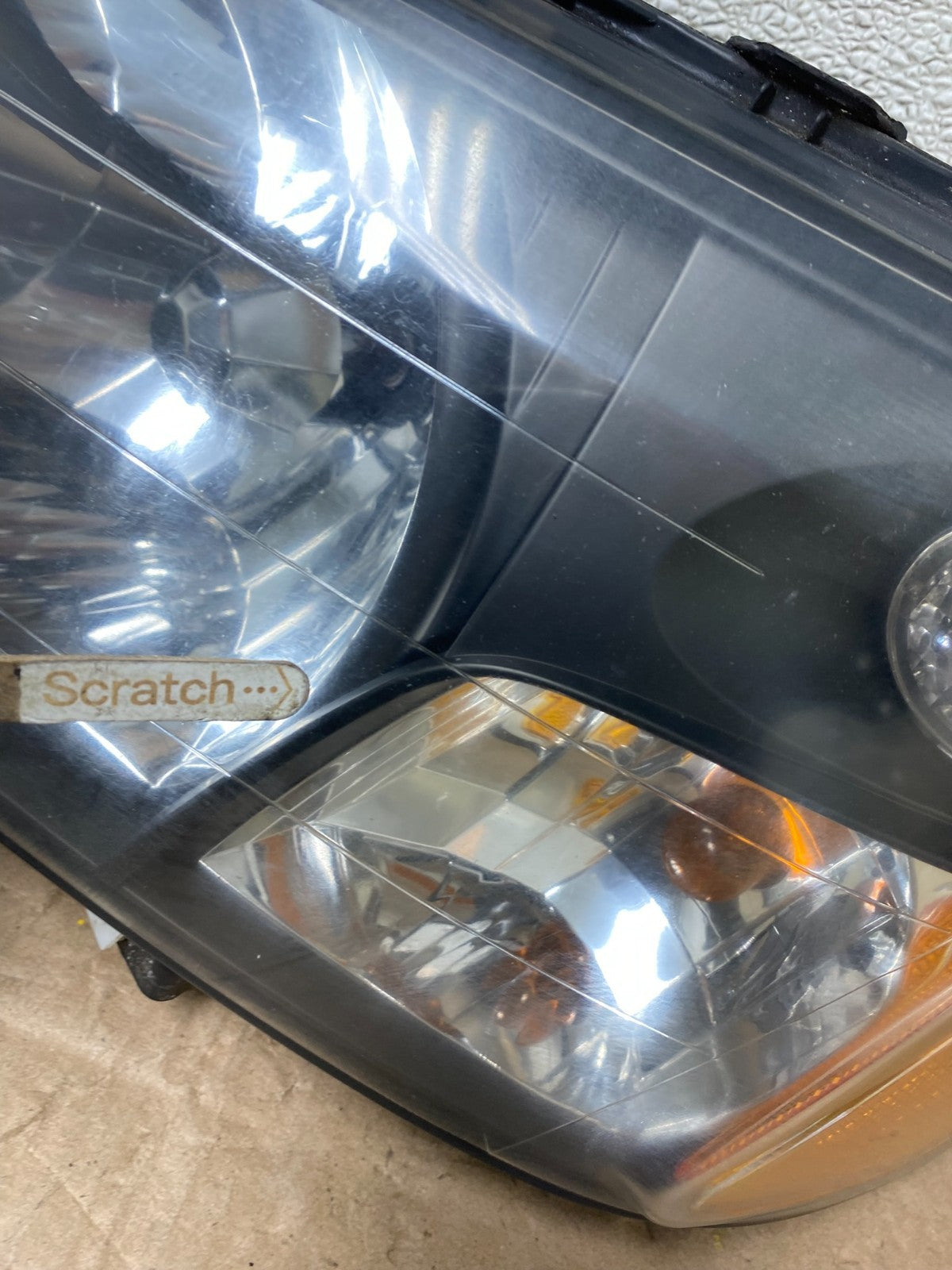 2003 2004 Subaru Forester Left+Right Headlights Halogen W3745 DW5