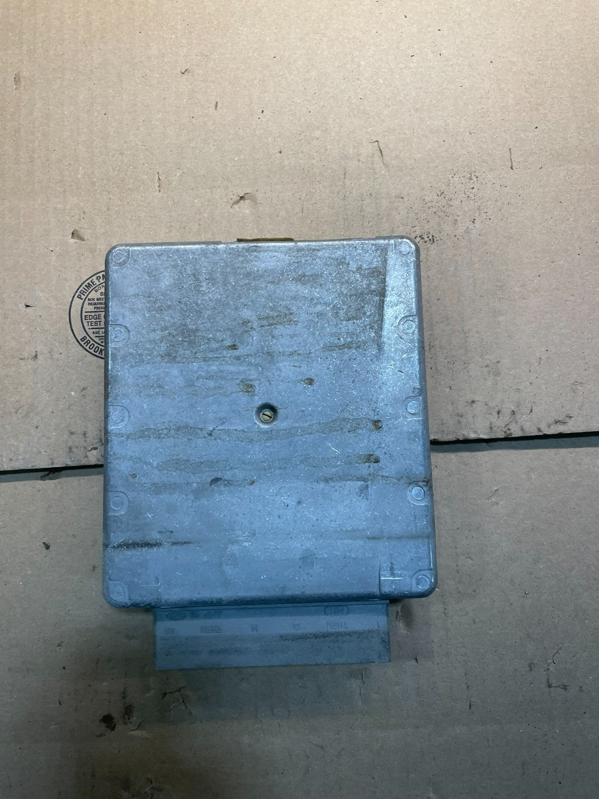 1997 Ford Van E150 E250 Engine Control Module Unit ECU ECM v6706 DG2
