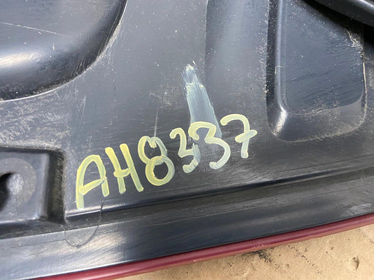 2010 to 2018 Dodge Ram 1500 Left Driver LH Side Tail Light AH8337 LK7