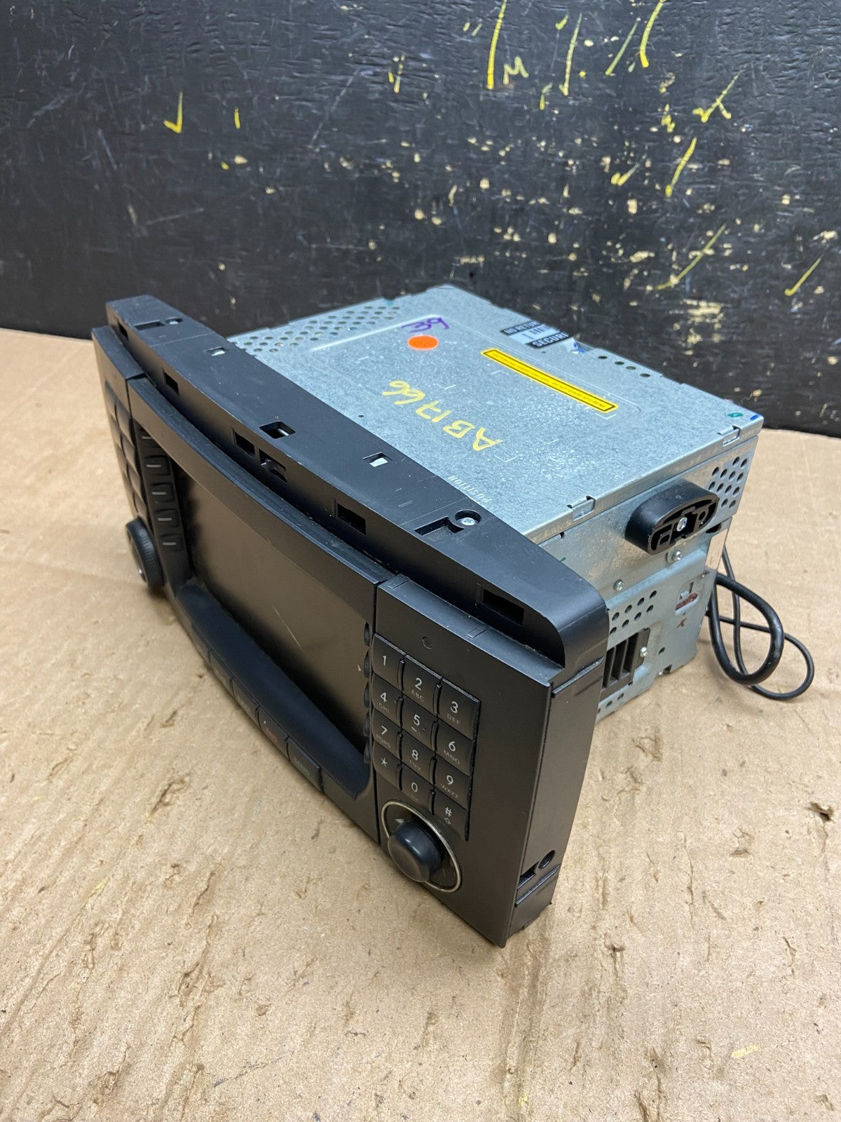 2006-2009 Mercedes W251 R350 Head Command Navigation Radio Player AB1766 DG2