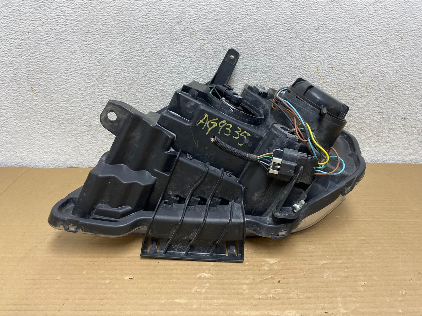2010 - 2015 GMC Terrain Halogen Passenger Right Rh Side Headlight TYC AG9335 DW7