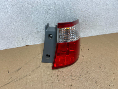 2005 2006 2007 Honda Odyssey Right Passenger RH Side Tail Light AG1138 LK2