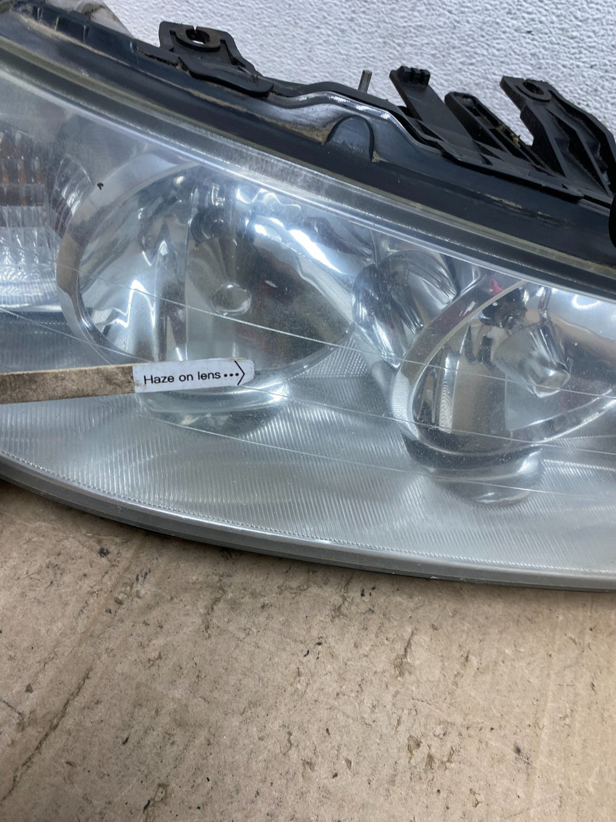 2005 to 2011 Lincoln Town Car Right Passenger Rh Side Headlight AE6606 DW5