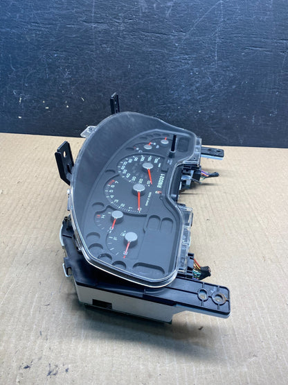 2004 2005 Mercury Mountaineer Instrument Cluster Speedometer Gauge AG3950 DW1