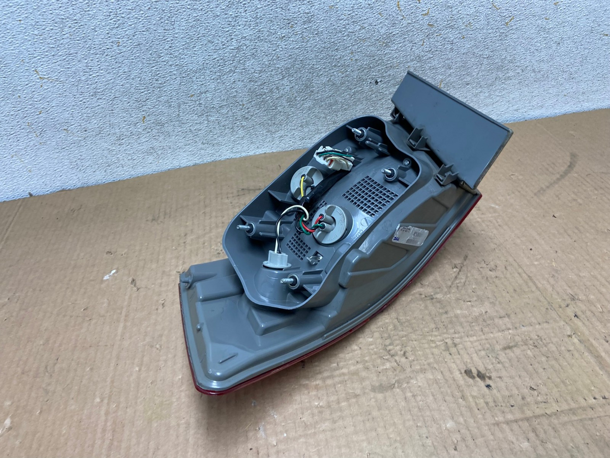 2009 to 2010 Hyundai Sonata Left Driver Lh Side Tail Light DEPO AI8135 LK6