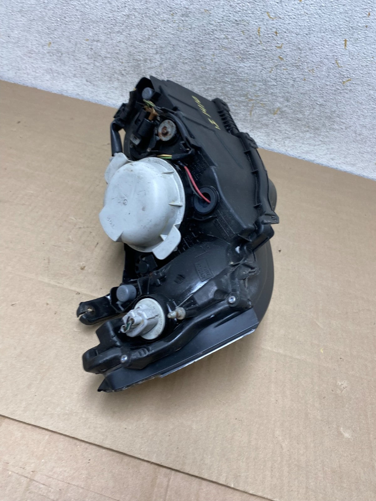 2006 to 2007 Subaru Legacy Left Driver LH Side Headlight AI1410 DW10