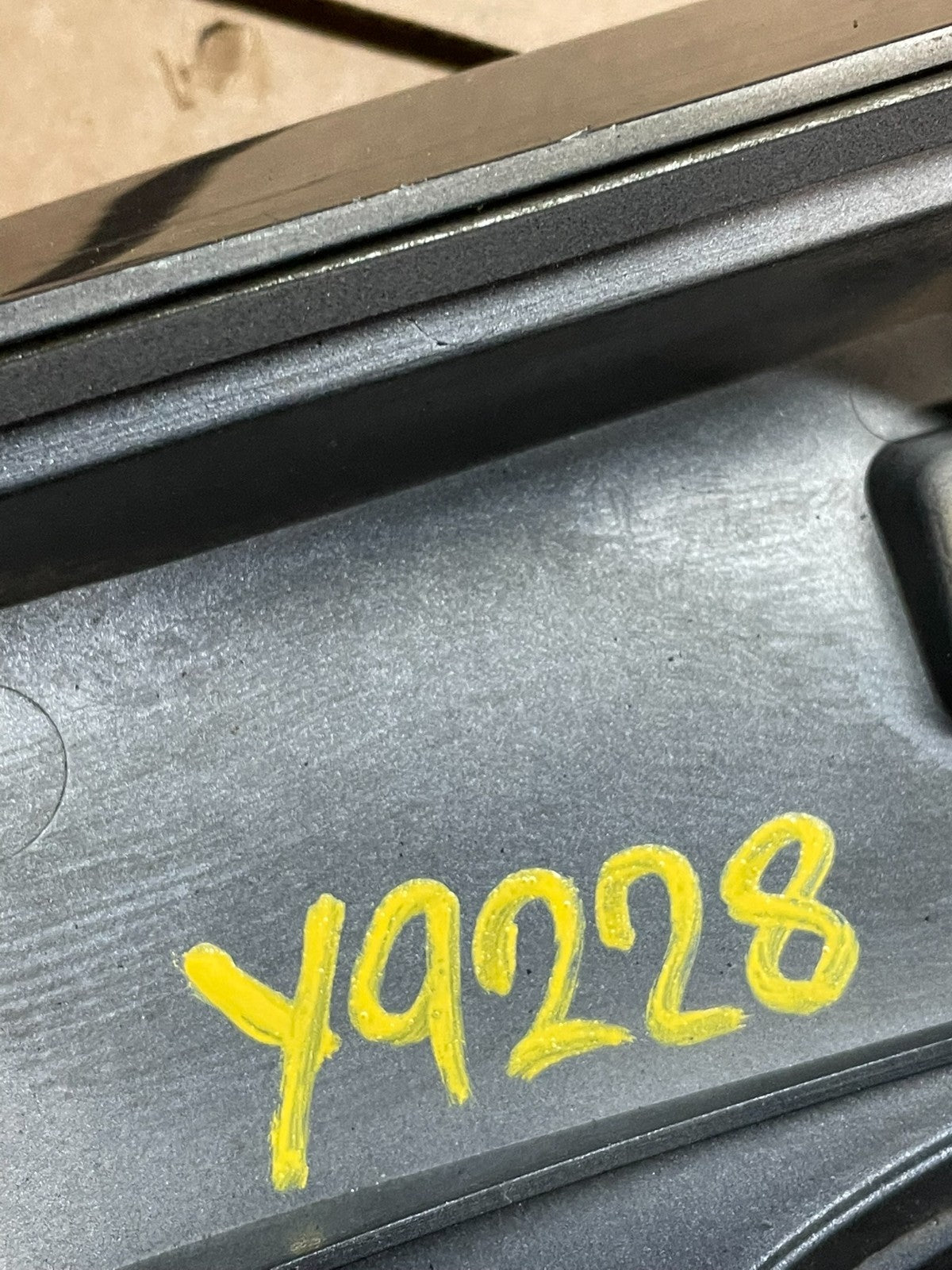 2008-2011 Subaru Impreza Hatchback Rear Upper Tailgate Roof Spoiler OEM Y9228 DG12
