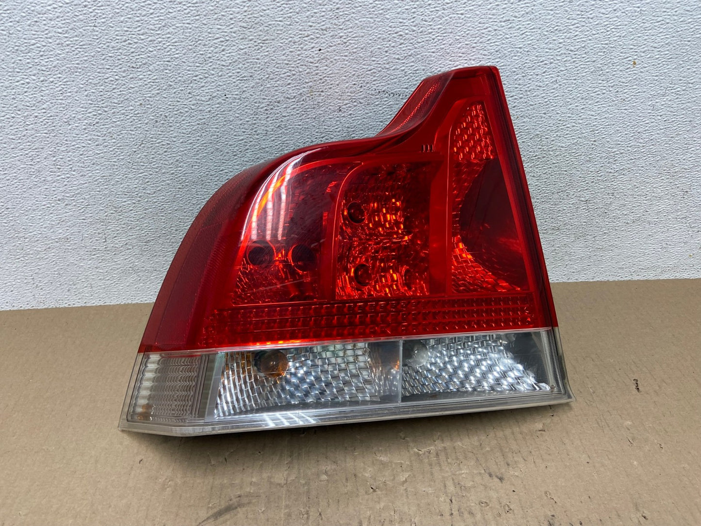 2005 to 2009 Volvo S60 Left Driver Side Tail Light AE7041 LK0