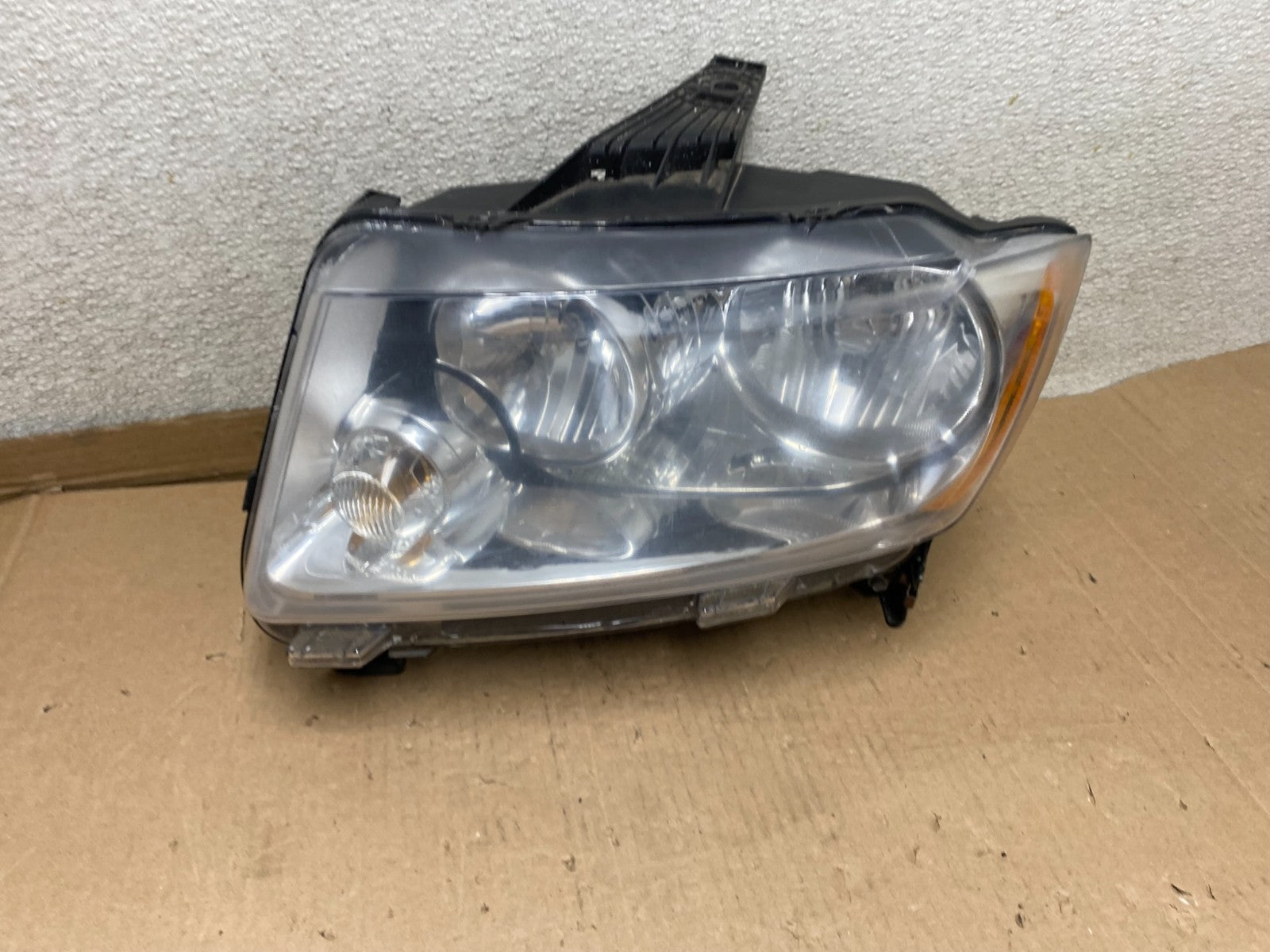 2011 to 2013 Jeep Grand Cherokee Halogen Left Driver Lh Headlight Oem U7124 DW0