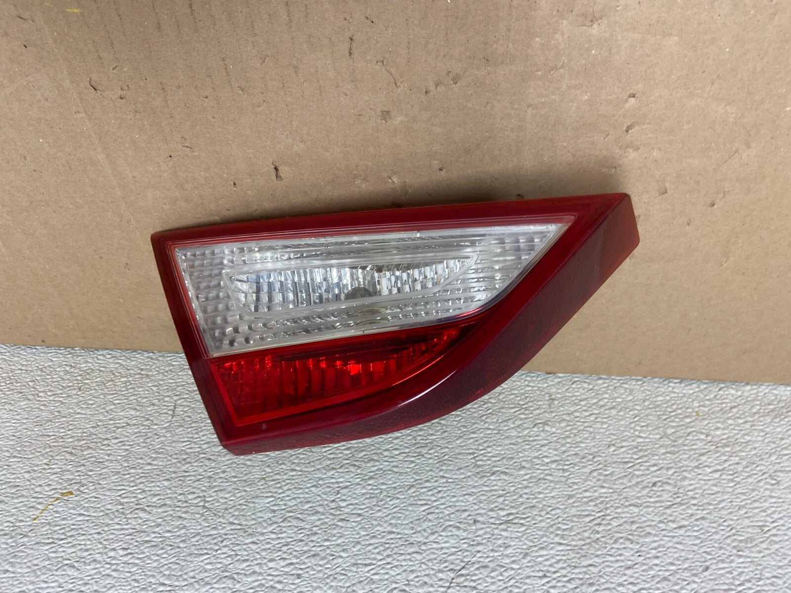 2011 2012 2013 2014 Hyundai Sonata Left Driver Inner Tail Light Oem E0325 DG10