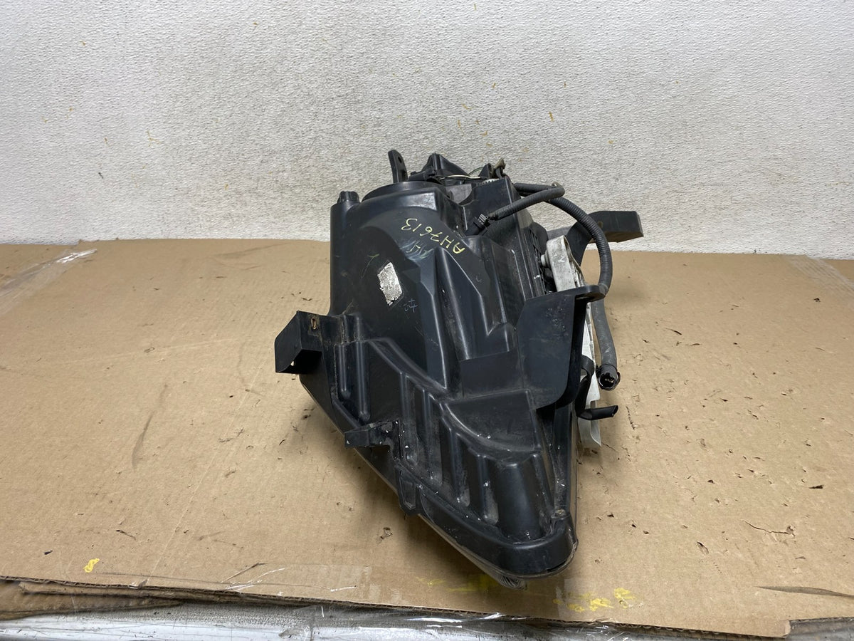 2013 to 2016 Nissan Pathfinder Right Passenger RH Side Headlight AH7613 DW7