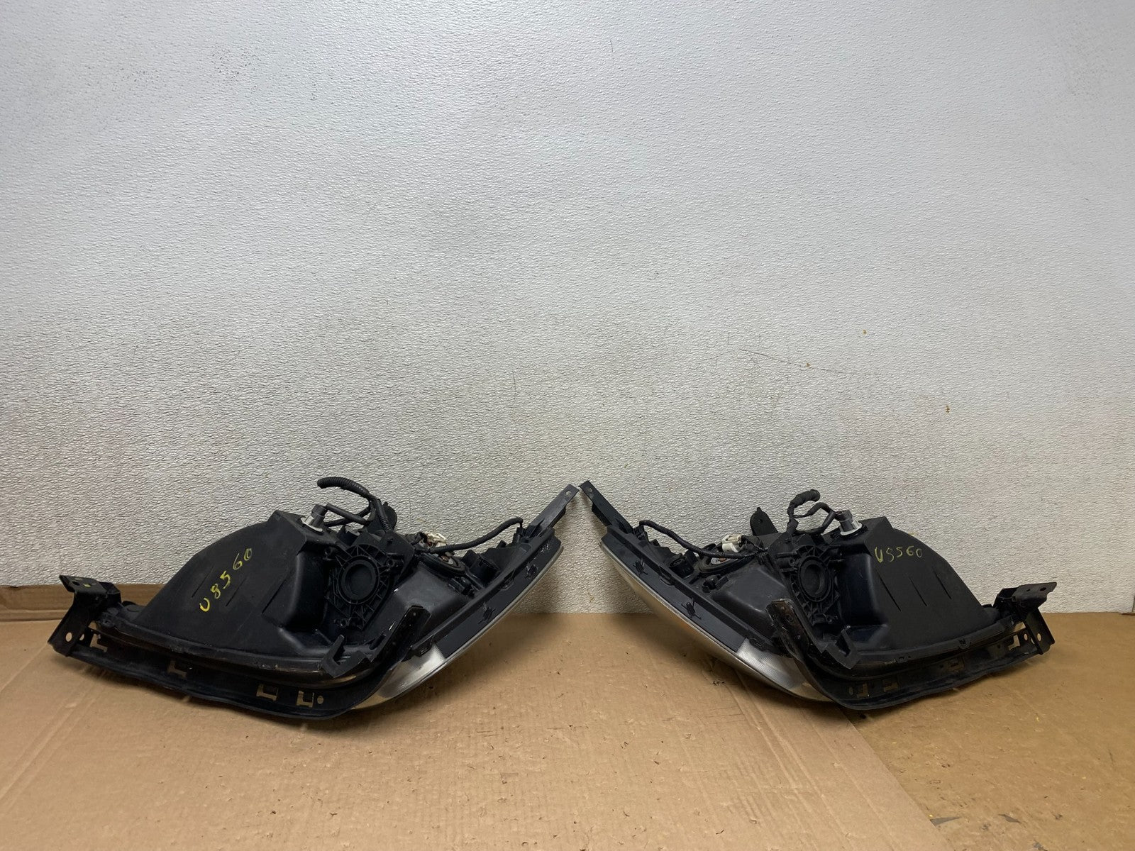 2005 2006 2007 Honda Odyssey Left+Right Set Halogen Headlights U8560 DW11