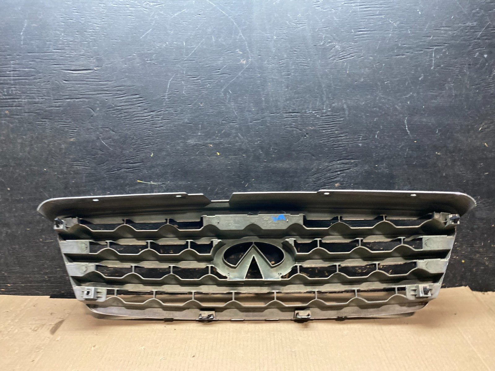 2003 2004 2005 Infiniti FX35 Grill Grille W/ Emblem Oem X7636 DG9