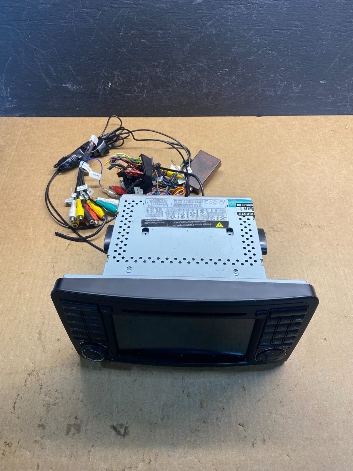2008 to 2010 Mercedes ML350 GL450 Radio Navigation Display Aftermarket AC69573