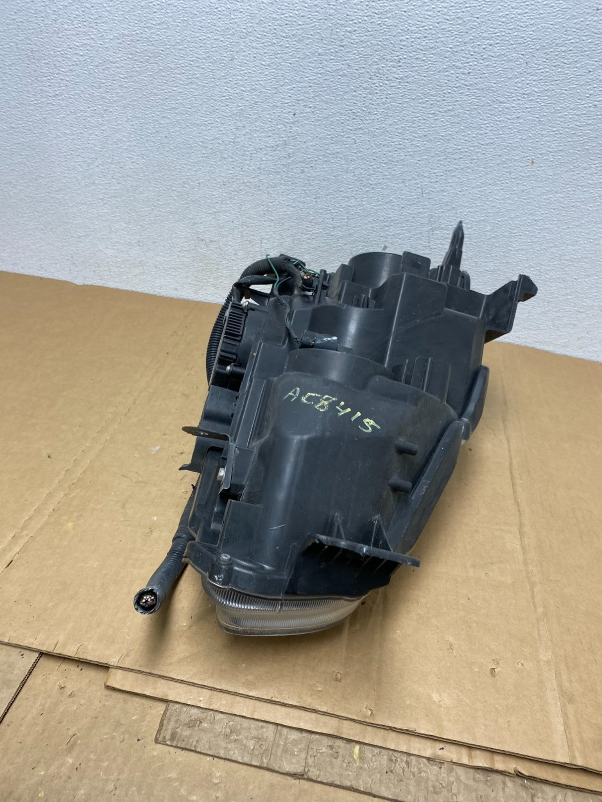 2009-2014 Nissan Maxima Headlight Left Driver Side Xenon HID AC8415 DW10