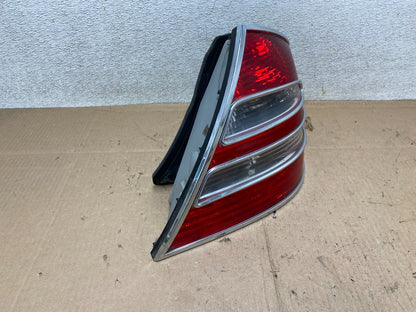 No Led 2003-2006 Mercedes E Class Sedan Right Passenger Side Tail Light R7745 DW2