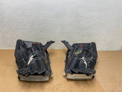 2004 to 2007 Nissan Armada Left+Right Side Set Headlights Oem S6968 DW13