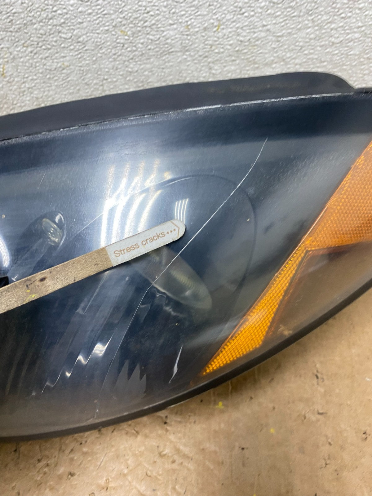 1999 to 2000 Mercury Cougar Left Driver LH Side Headlight T0681 DG4
