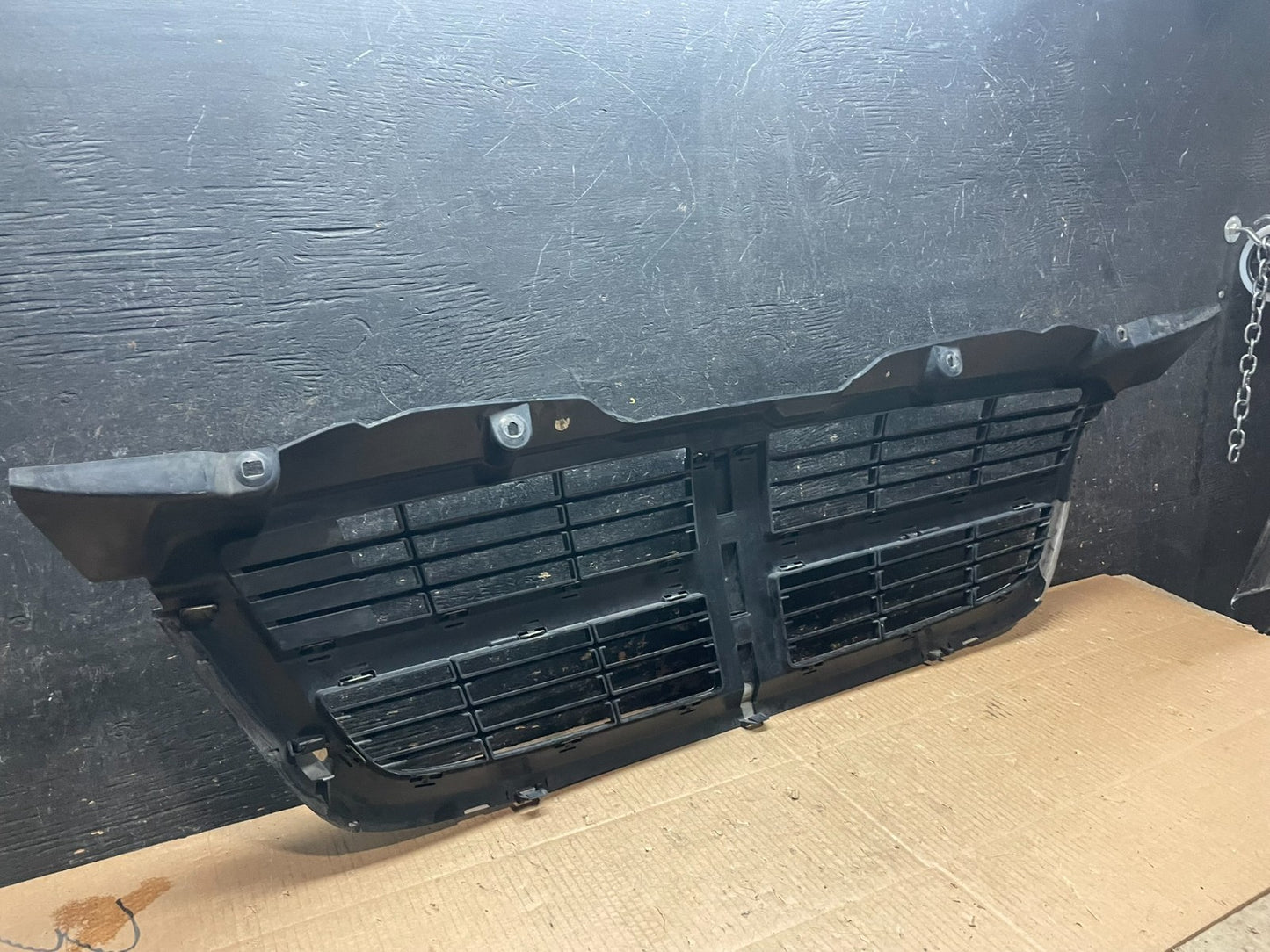 2007 2008 2009 Dodge Sprinter Front Upper Grill Grille Y1908 DG6