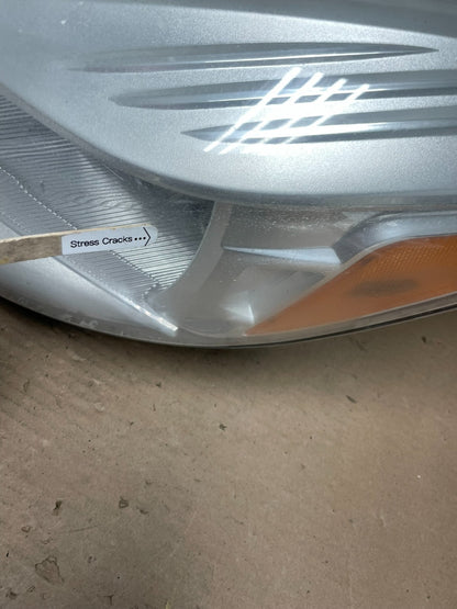 2013 - 2016 Ford Escape Headlight Left Driver Lh Side Halogen AB0049 DW4