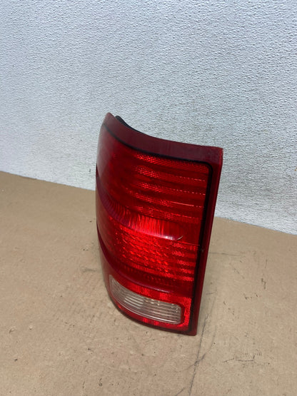 2002 to 2005 Ford Explorer Left Driver Lh Side Tail light AG4629 LK1