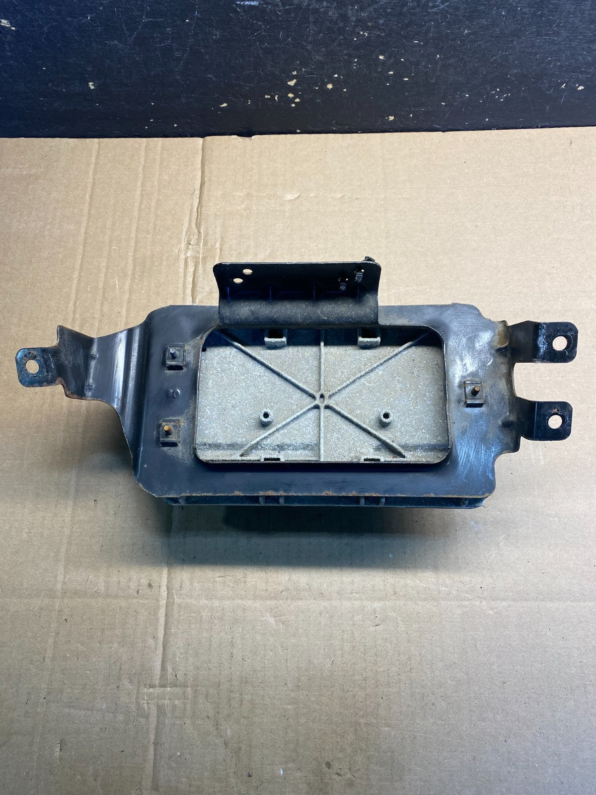 2010 Dodge Caravan Town & Country Engine Computer ECU P68049415ag AA7605 DG2