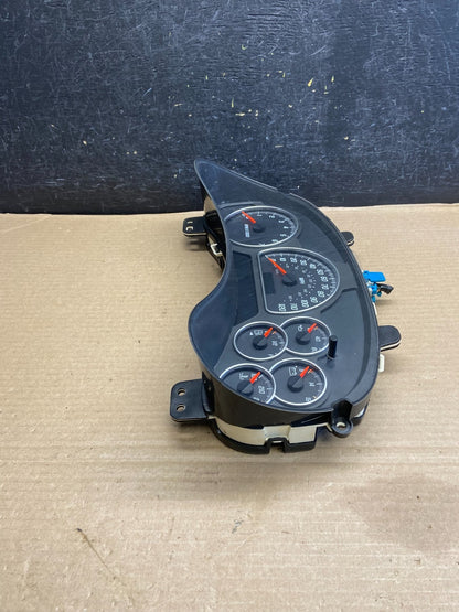 2002 - 2005 GMC Envoy Speedometer Cluster Gauge AH13892