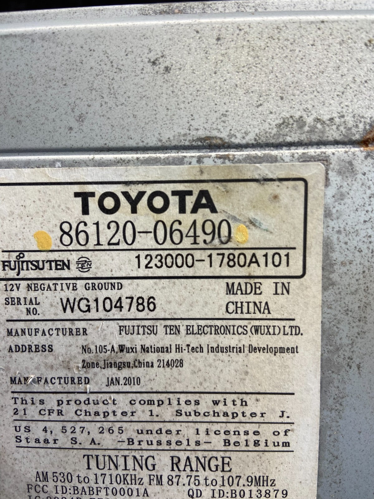 2007 to 2009 Toyota Camry Radio CD Player Climate Control Bezel AG0396 DG5