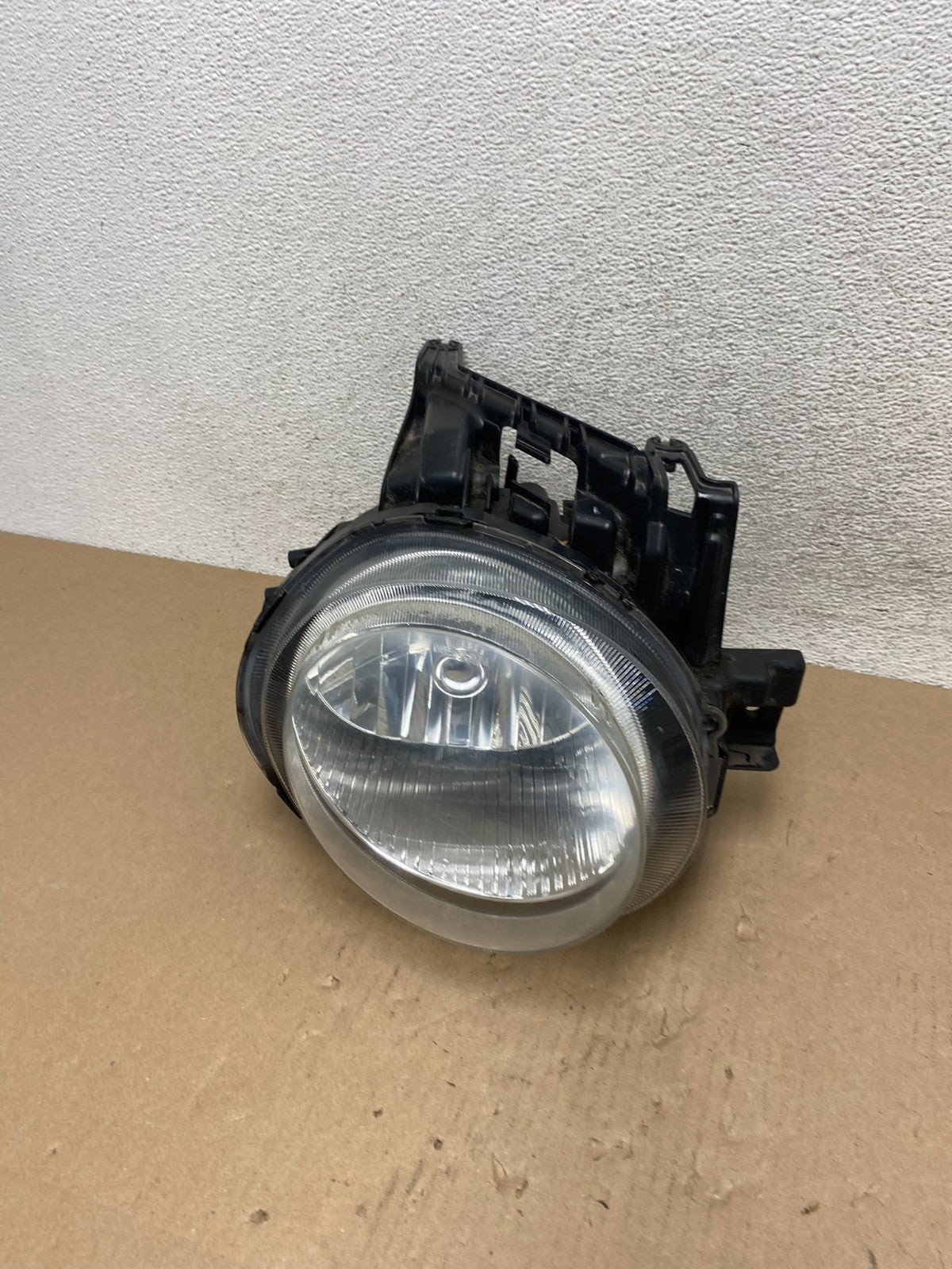 2011 to 2014 Nisan Juke Right Passenger Side Headlight AG5773 DW0