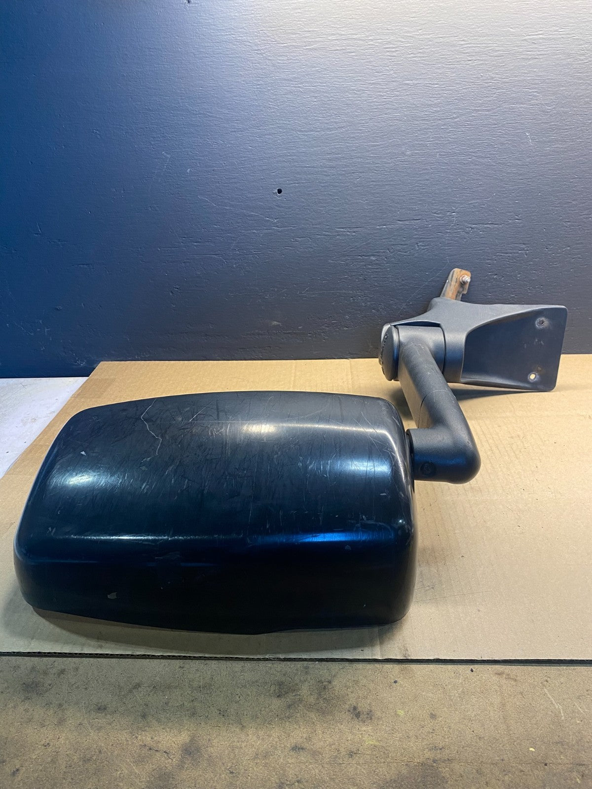 2009 to 2020 Chevrolet Express G3500 G4500 Right Passenger View Mirror ab4295 DG1
