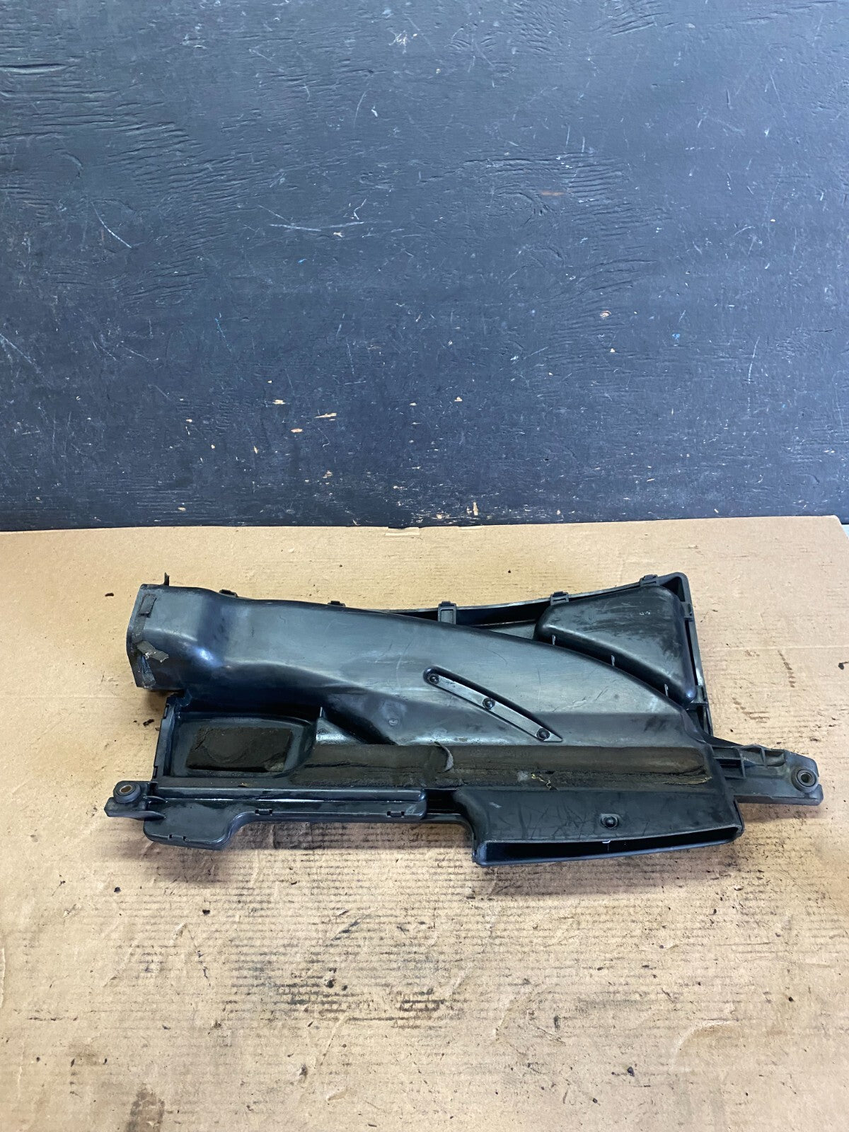 2006 to 2007 Infiniti m35 Air Intake Manifold Box Inlet Housing O7944 DG5