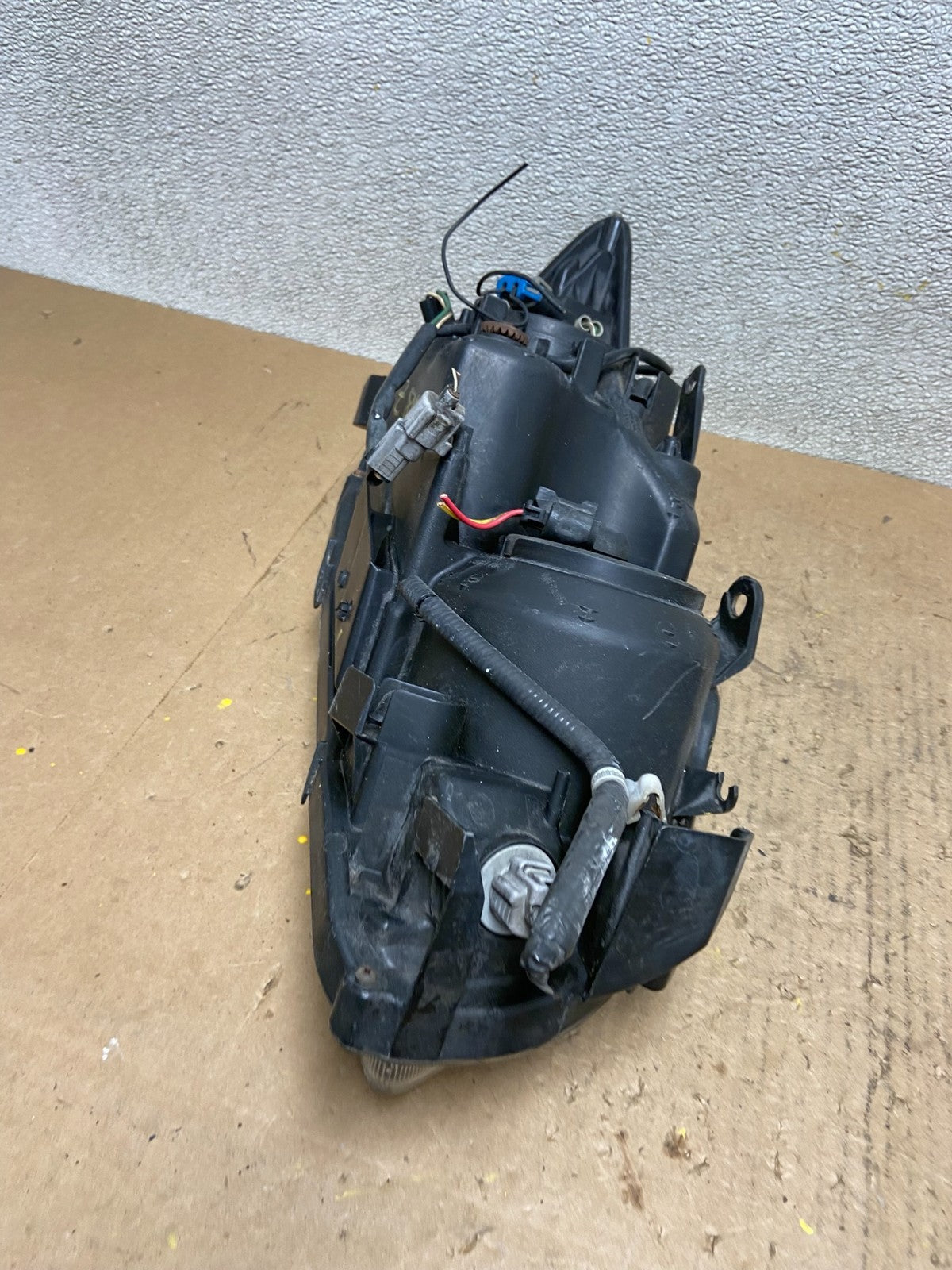 2005 2006 2007 Scion Tc Left Driver LH Side Halogen Headlight AD1176 DW8