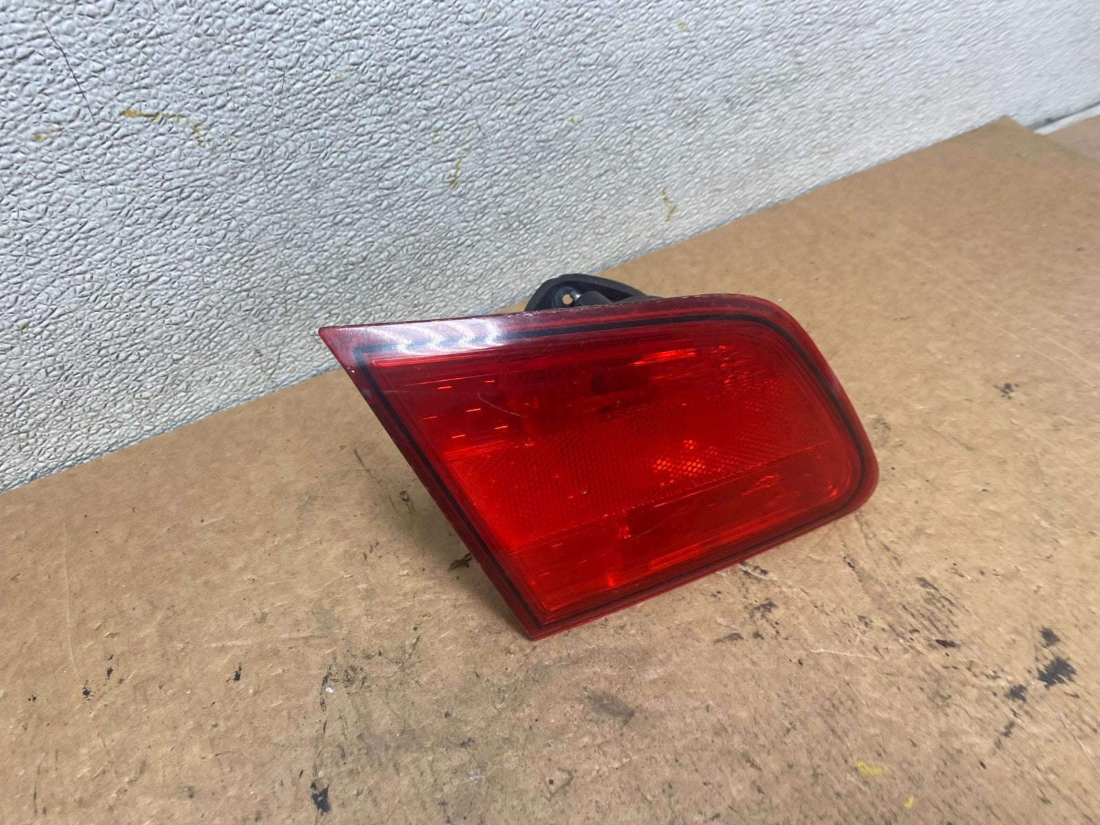2010-2014 Subaru Legacy Left Driver LH Side Tail Light Inner OEM S7418 DW2