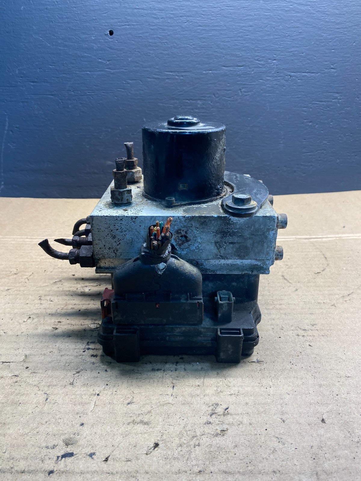 Wabco ABS Hydraulic ABS Pump With Module P/N 4784070720 ab7323 DG2