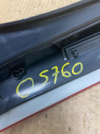 2003 to 2006 Volvo XC90 Right Passenger Side Upper Tail Light OEM O5760 DW9