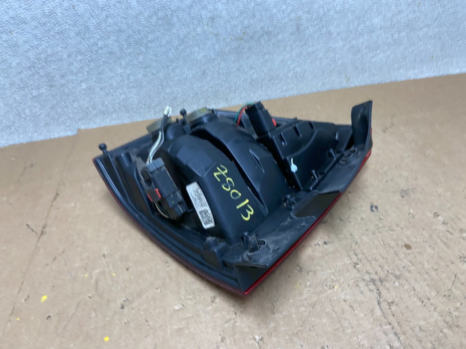 2014 - 2017 Jeep Compass Right Passenger Side Tail Light Z8013 DW5
