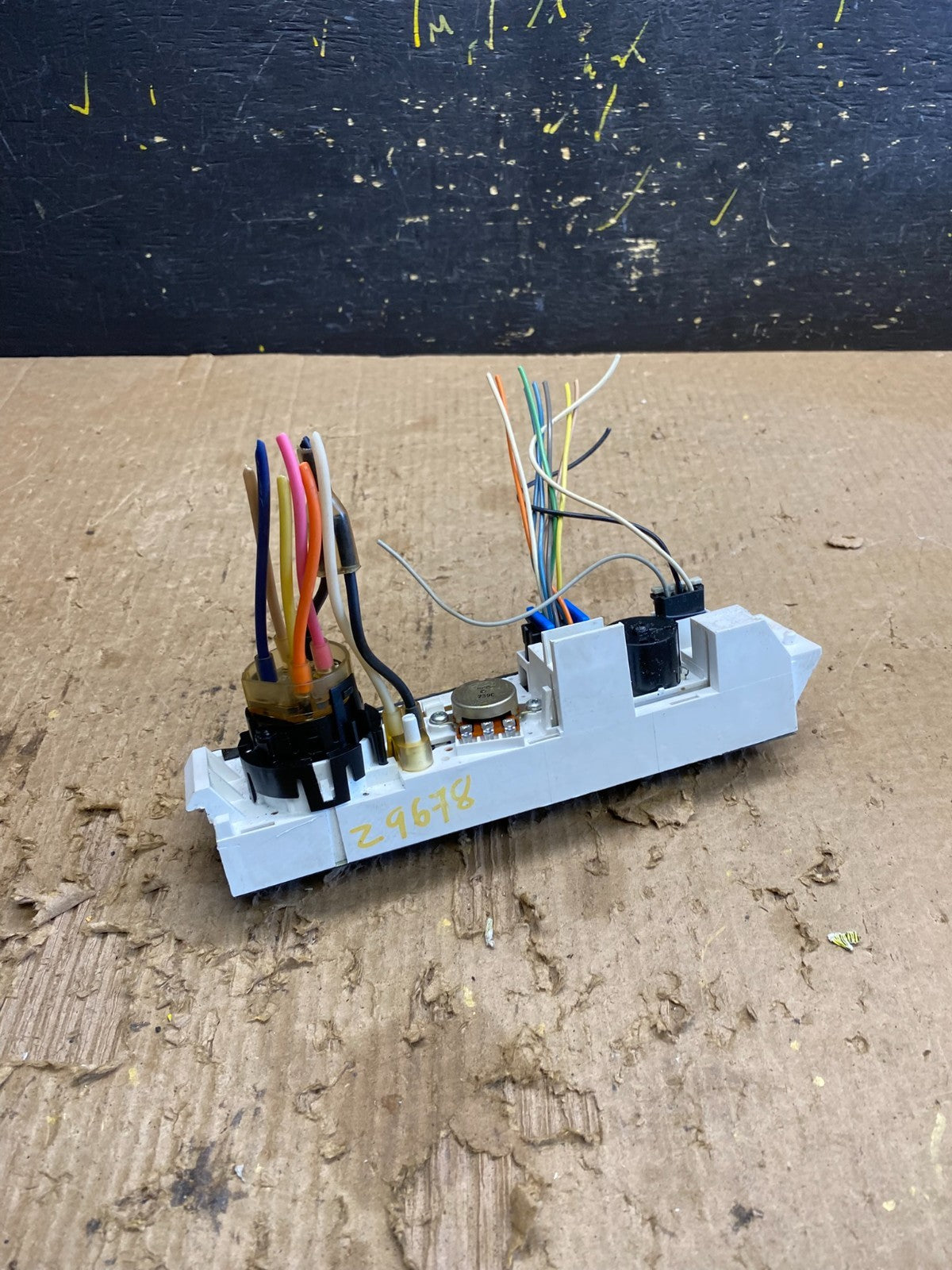 2001 - 2007 GMC Chevrolet Express 1500 Climate Control A/C Z9678 DG5